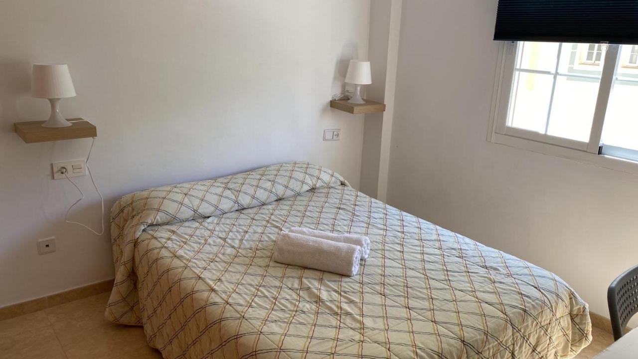 Habitacion Grande Con Bano Privado En Coin A 30Km De La Playa Εξωτερικό φωτογραφία