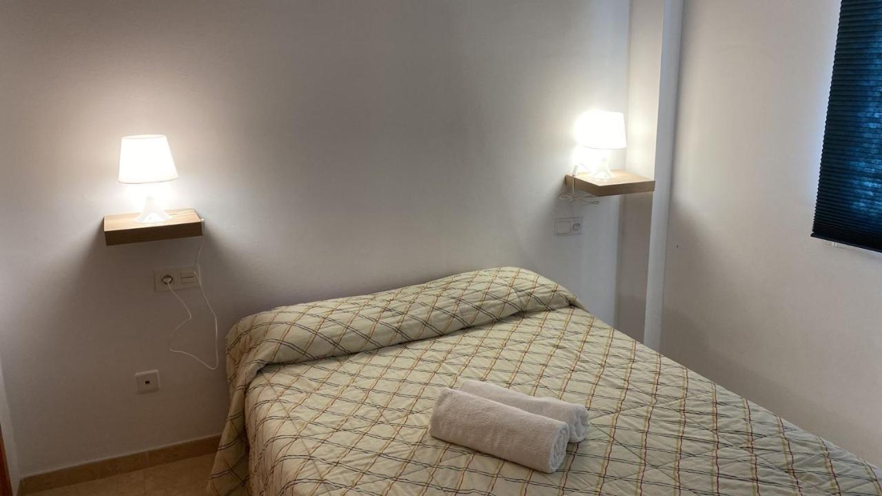 Habitacion Grande Con Bano Privado En Coin A 30Km De La Playa Εξωτερικό φωτογραφία